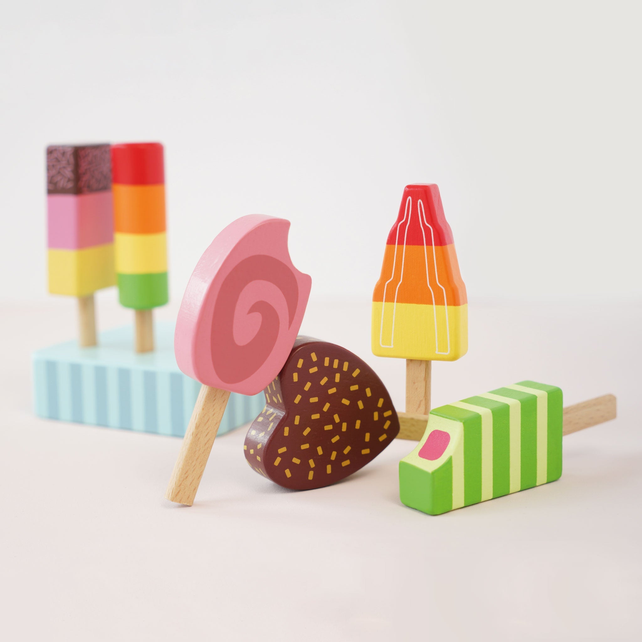 Ice Cream Cones and Lollies Set