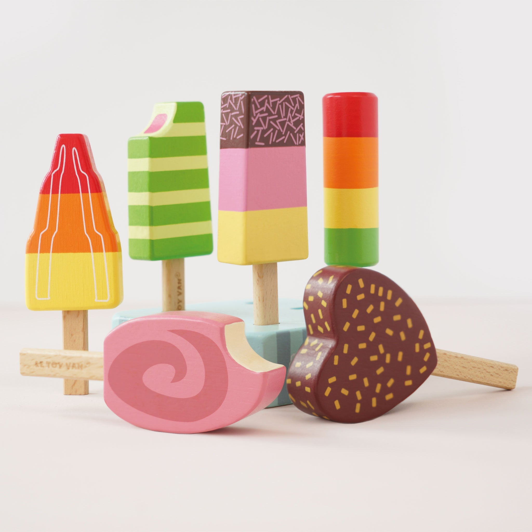 Ice Cream Cones and Lollies Set